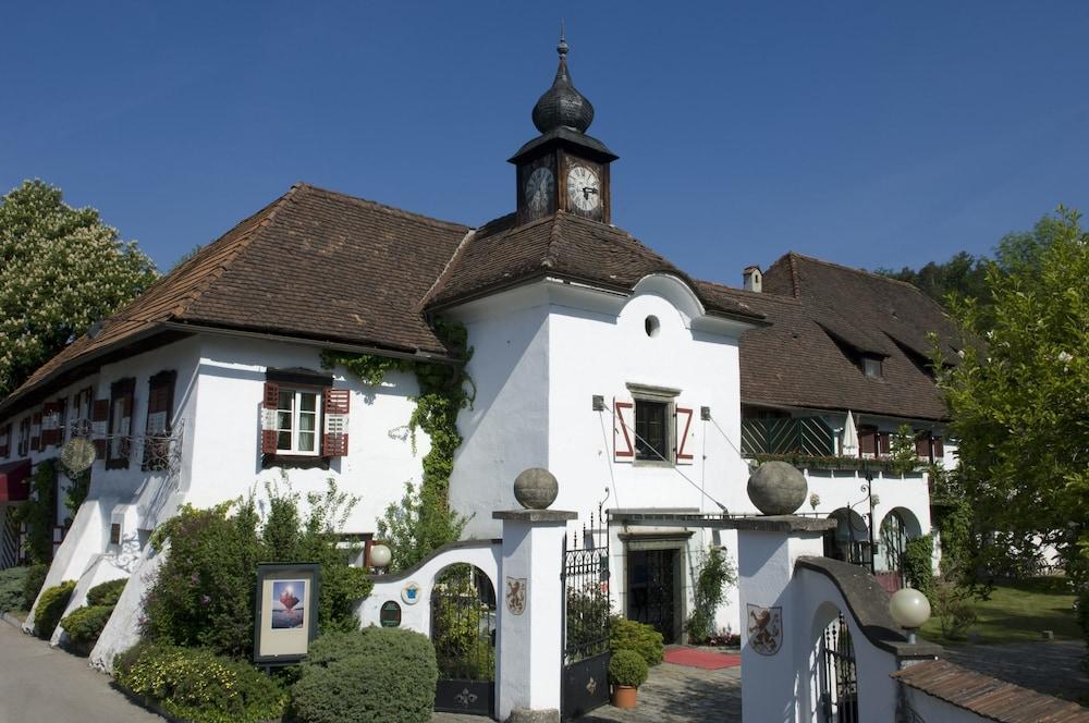 Hotel Schloss Leonstain Пёрчах-ам-Вёртерзе Экстерьер фото